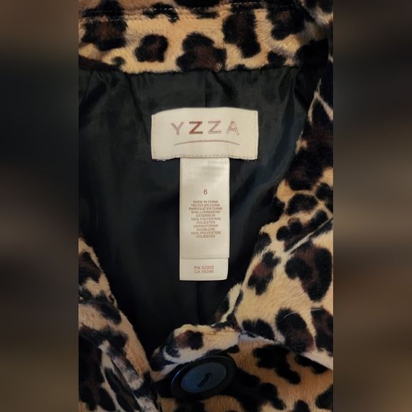 Beautiful cheetah print blazer - Picture 2 of 4